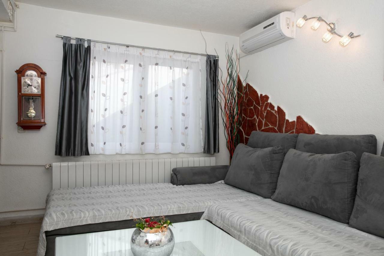 Apartament David I Rino Brela Zewnętrze zdjęcie