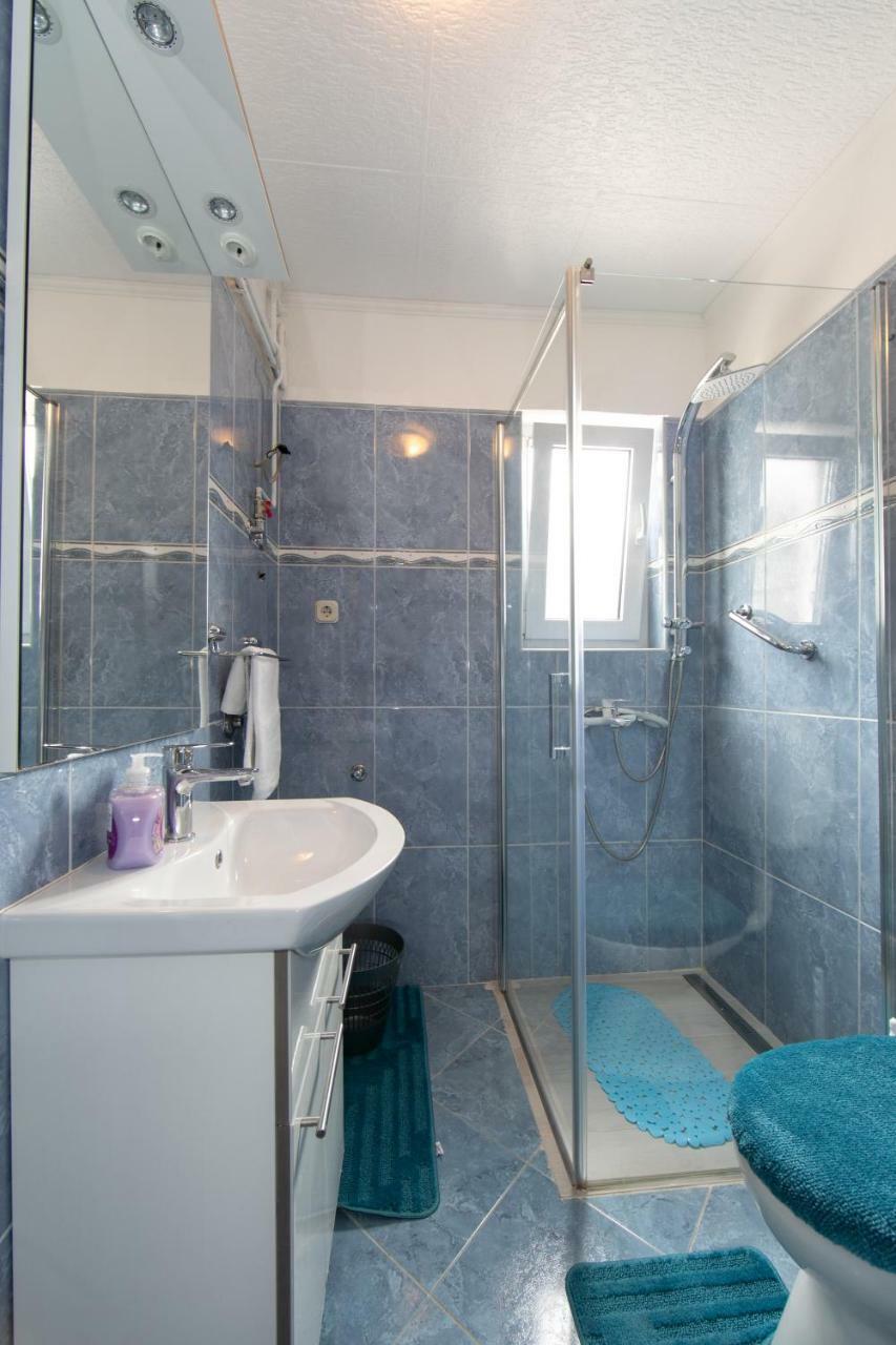 Apartament David I Rino Brela Zewnętrze zdjęcie