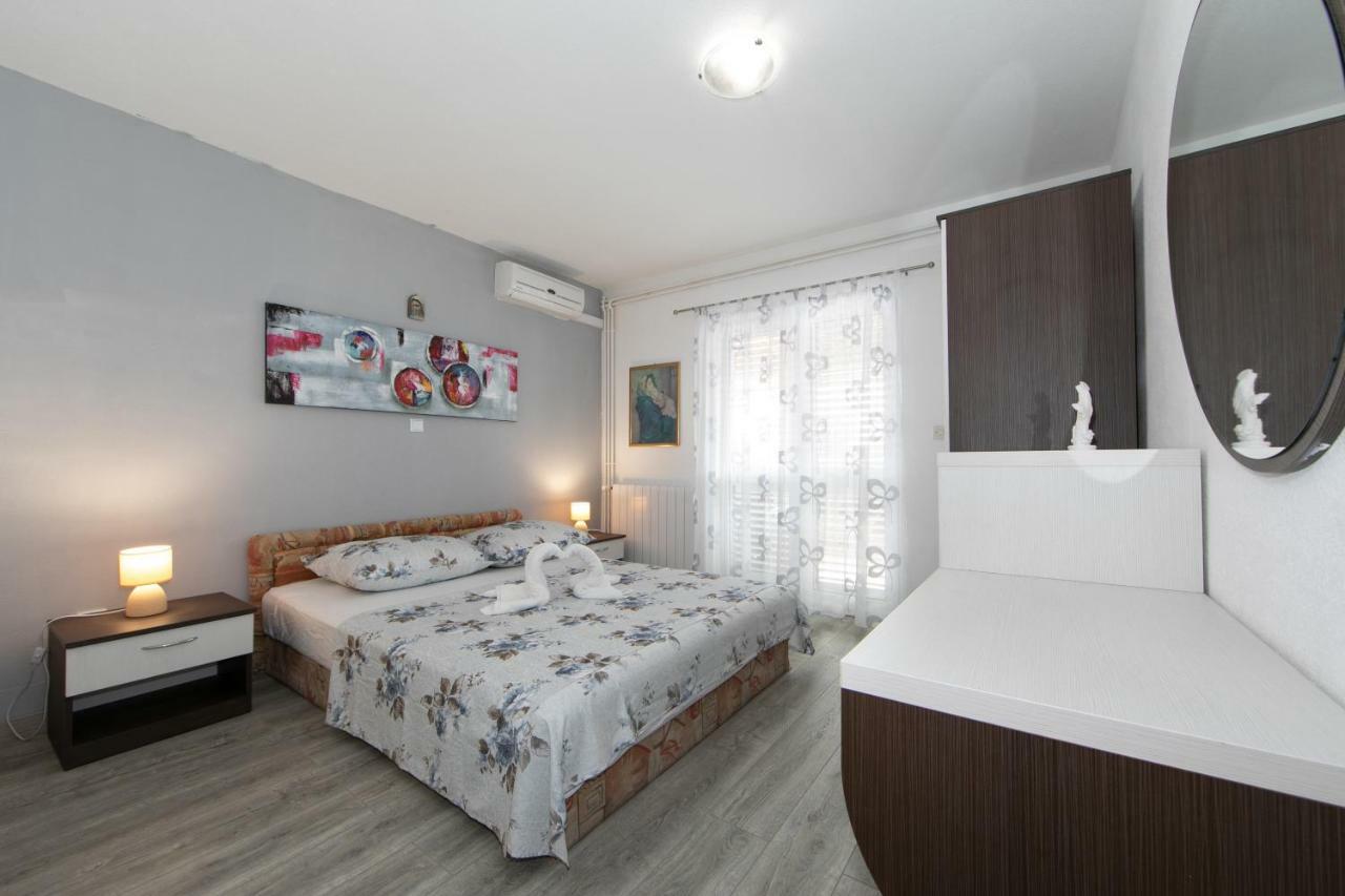 Apartament David I Rino Brela Zewnętrze zdjęcie