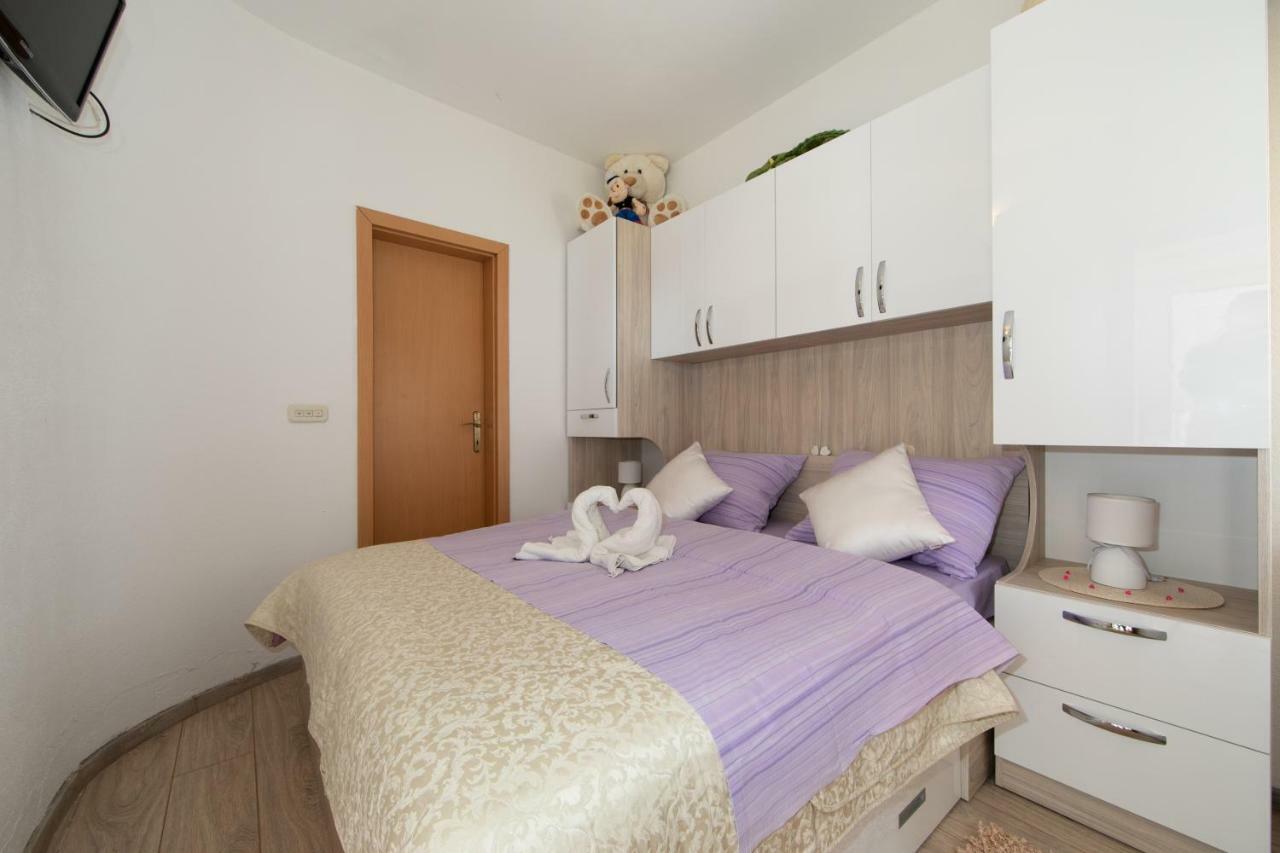 Apartament David I Rino Brela Zewnętrze zdjęcie